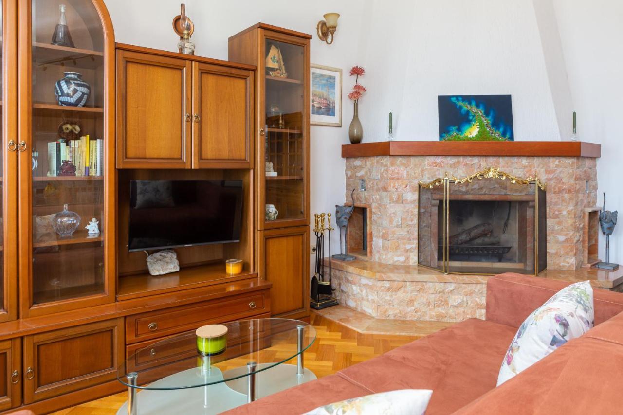 Beachfront Xxl - 2 Apartments Together - Lokva Rogoznica Eksteriør bilde
